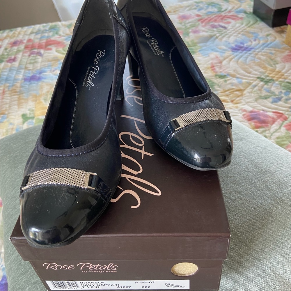 Womens dress shoes